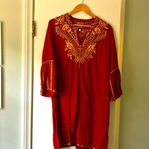 Johnny Was. Tunic dress. Linen with embroidery.